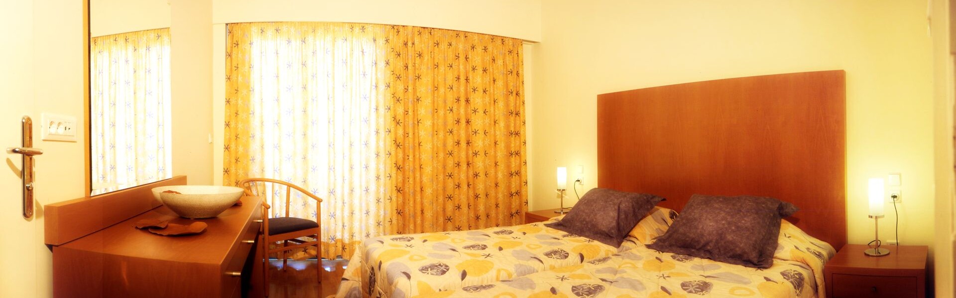 _suite bedroom_resized